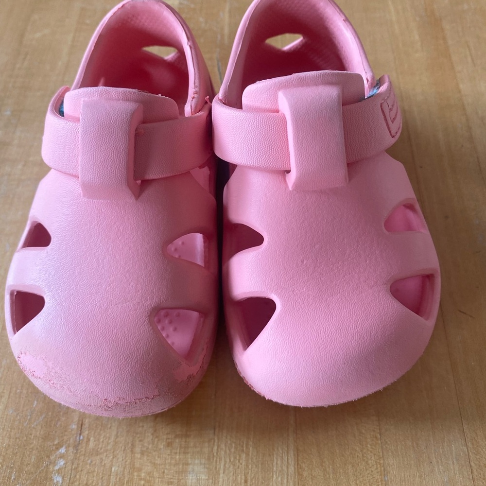 Ten Little splash Sandals